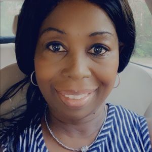 Meet your Posher, Pamela